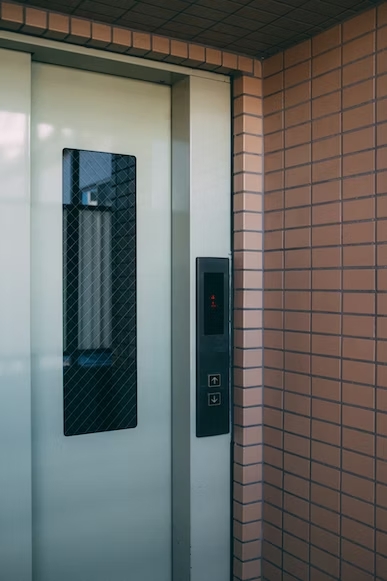 Lắp đặt thang máy ở Bình Dương - Giải pháp hoàn hảo cho tòa nhà của bạn